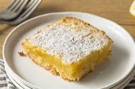 How to make lemon bars. Weight Watchers Low Fat Lemon Bars Recipe | Simple ...