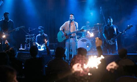 הגדרה של נהג חדש חלה במשך השנתיים הראשונות נהג חדש שטרם מלאו לו 24 שנים ועבר בהצלחה את המבחן המעשי (טסט), ייחשב לנהג חדש צעיר ויקבל היתר נהיגה. שי נחייסי ונסיכי הזהב בעיר היהלומים - נתניה און ליין