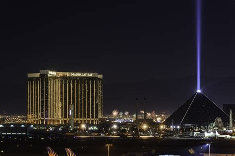 How Many Floors Is The Luxor Las Vegas Floor Roma