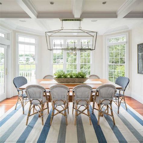 I want to do a linear chandelier over my 77 dining room table, but not sure what size i should go with ? Interior Design Ideas | Coastal dining room, Dining room ...