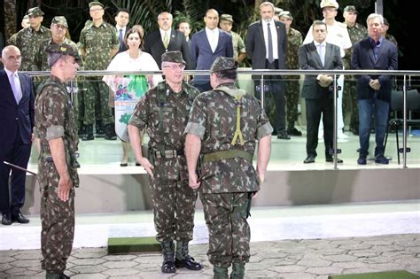 Nascido no rio de janeiro, o general eduardo pazuello é formado pela. Arthur Virgílio prestigia troca de comando da 12ª Região ...