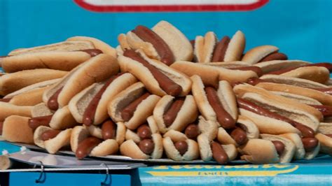 National Hot Dog Day 2020 Where To Find Deals Freebies And Specials