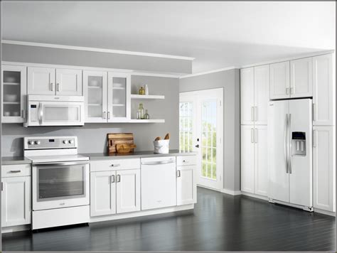 My problem is that i have white appliances: Cream Colored Kitchen Cabinets With White Appliances - Kitchen Ideas