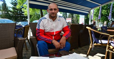 Juniorska balkanska matematička olimpijada koja se održala na daljinu. Domaći, ali stranac: Ima OIB i rodni list, a nije naš ...