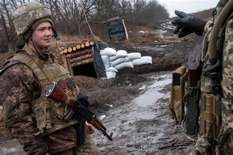 Life In Ukraines Trenches Wait For Western Weapons And Russias Next Move Washington Post