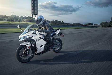 Super clean 636 right here! Kawasaki Ninja 400 2020, Philippines Price, Specs ...