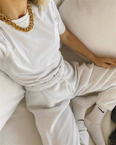 14 Ways To Wear Sweatpants That I Promise Won T Fail You What To Wear