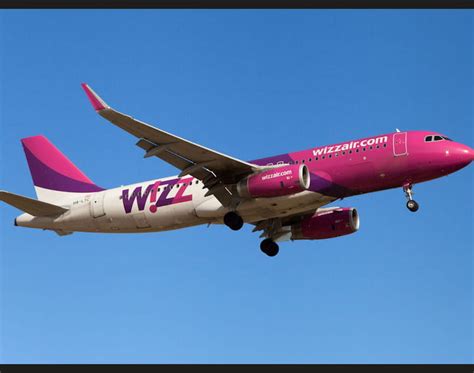 Wizz air hand luggage size. 13 - Wizz Air
