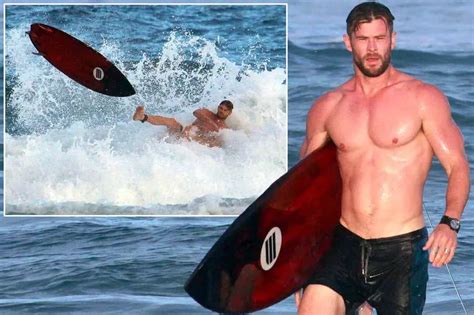 Chris Hemsworth Shows Off Incredible Six Pack On Surf Trip In Australia