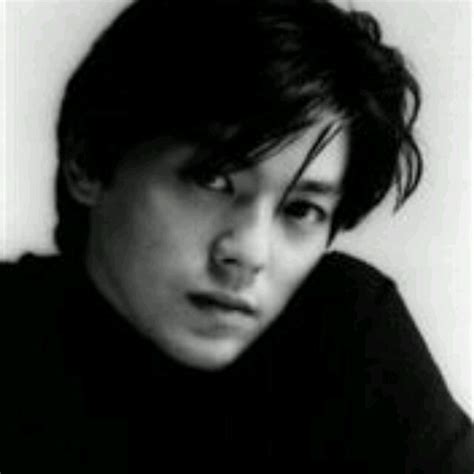 「尾崎豊」の楽曲一覧 剽窃（採譜することなく一部または全部を転用し、自社のコンテンツの如く配信する）行為は禁止しております。 剽窃行為の定義は「 日本楽譜出版協会 」で確認できます。 今日は尾崎豊の命日。没後20年。 | ☆Castle Rose☆