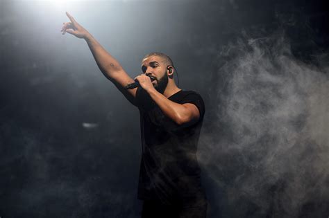Drake Has Rescheduled Its All A Blur Tour Date In Memphis Afpkudos