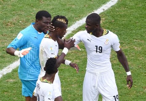 Asamoah gyan)‏ (مواليد 22 نوفمبر 1985، أكرا، غانا) هو لاعب كرة قدم غاني وهو يلعب حاليًا مع نادي كايسري سبور في مركز الهجوم. مدافع غانا جوناثان منسا : بإمكان أتسو تعويض جيان - الشباك ...