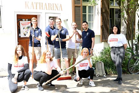 Erstellen sie eine benachrichtigung und teilen sie ihre favoriten! Chill-Out-Ecke für das WG-Haus | Aktionswoche WIESBADEN ...