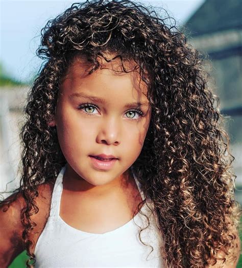 Pin by Venusadahmi on Baby | Girl with green eyes, Curly hair baby