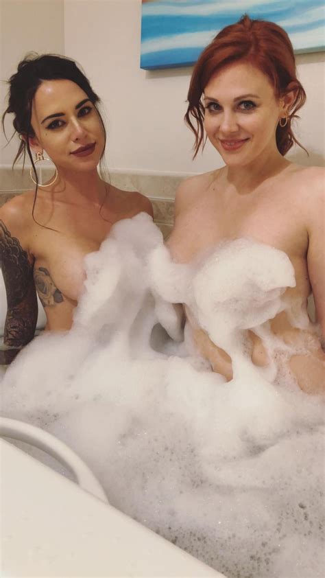 Maitland Ward Suttin Naked Lesbian Sex Show Pics Gifs Video
