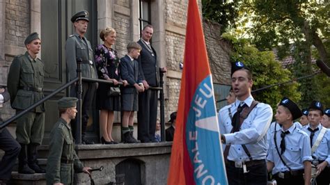 De overheid vindt dit niet interessant, blijkbaar. Oorlogsgeheimen (2014) - FilmTotaal.nl