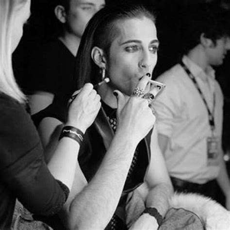 Måneskin's damiano david rejected the idea that he had been taking cocaine. lo sognano, lo vogliono, desiderano il suo corpo: le donne ...