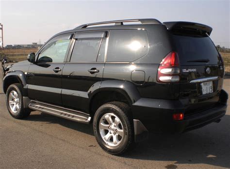 First, the engine was upgraded, improving horsepower and torque. 2006 Toyota LAND Cruiser Prado specs: mpg, towing capacity ...