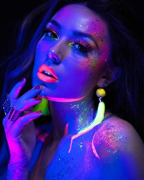 Stunning Uv Makeup By Victorialyn 🤩 Using The Uv Hydra Fx 🧡💛💚💗 Buy 4 Hydra Liners Fx