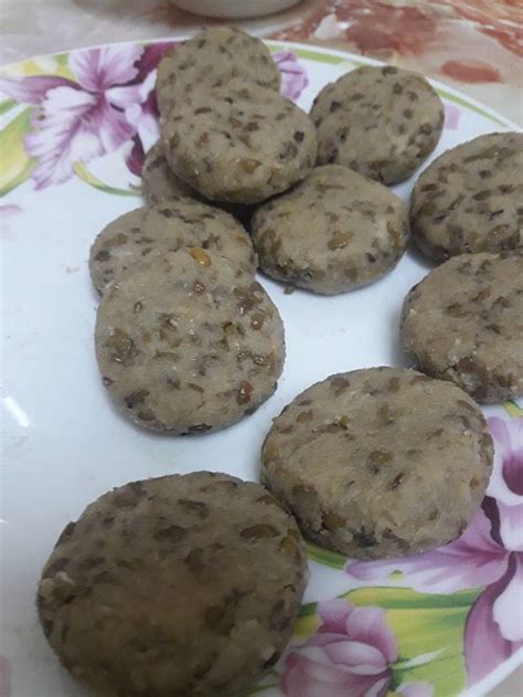 Cara penyediaan kuih ini mudah dimana ia mempunyai ramuan kacang hijau dan parutan kelapa muda. Resepi Kuih Kasturi Atau Kuih Kacang Hijau (Lembut dan ...