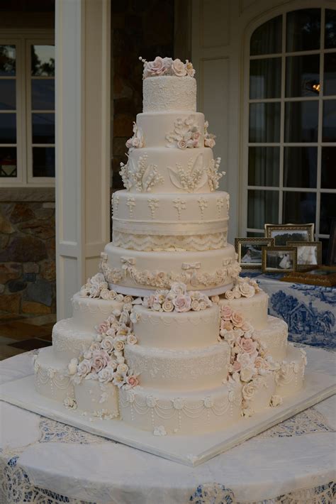 Courtesy of spring bloom cakes. Wedding cake, see this incredibly simple wedding cake pin ...