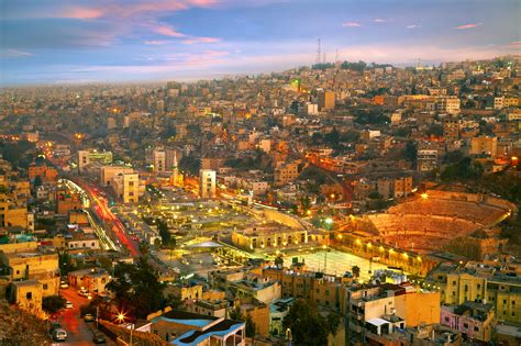 The university of jordan is both a modern as well as old institution of higher education in jordan. Amman (Hauptstadt von Jordanien) | Jordanien Reisen ...