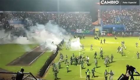 Batalla Campal Entre Aficionados De Futbol Deja M S De Muertos En