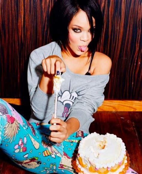 Happy B Day Rihanna Top10 Dei Suoi Video Più Belli Bitchyf