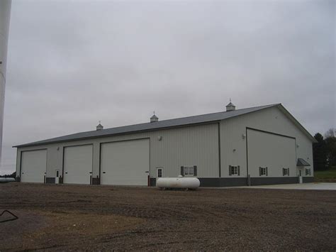 Its marvelous post frame construction can support recreational activities. Custom Farm and Ranch Pole Barns in Colorado