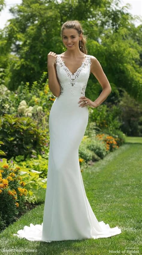 Sweetheart Gowns Fall 2018 V Neck Straight Gown With Double Key Hole