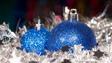 Blue And Silver Christmas Decoration Wallpaper Holiday Wallpapers