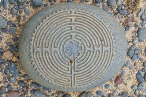 Our Weekly Tip Find Your Way With A Labyrinth Sevenponds