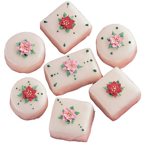 Yule Love These Petit Fours Recipe Petit Fours Wilton Cake