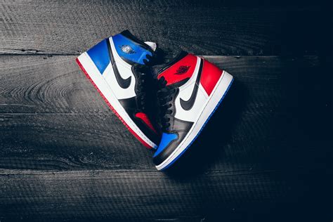 Some of the technologies we use are necessary for critical functions like security and site integrity, account authentication, security and privacy preferences, internal site usage and maintenance data, and to make the site work correctly for browsing and transactions. Air Jordan 1 "Top Three" Banned Royal Chicago Release Date - JustFreshKicks