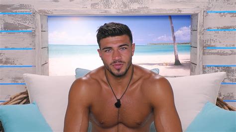 ex girlfriend of love island s tommy slams controlling star entertainment daily