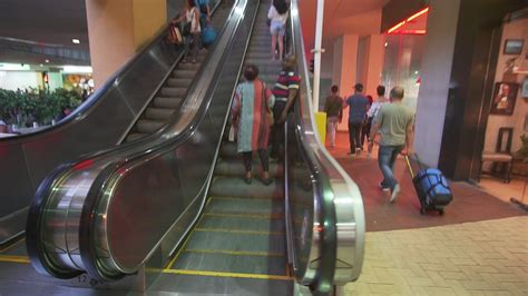 Philippines Metro Manila Sm Moa 2x Escalator Youtube