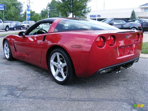 2005 Magnetic Red Metallic Chevrolet Corvette Coupe 32391124 Photo 3