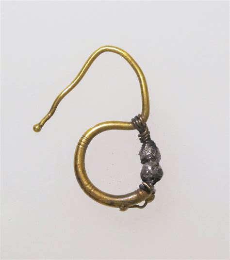 Earring Delta Shaped With Beads The Metropolitan Museum Of Art