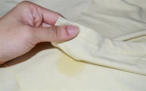 How To Remove Yellow Stains From White Cotton Sheets Best 9 Tips