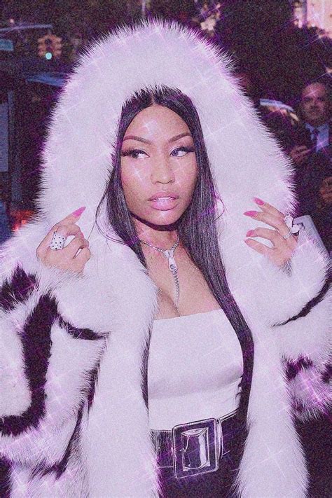 Editing multifandom live stream youtube. Nicki Minaj shows off bare baby bump in more fabulous ...