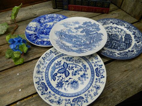 Set Of 4 Vintage Blue And White China Dinner Plates Etsy Blue And