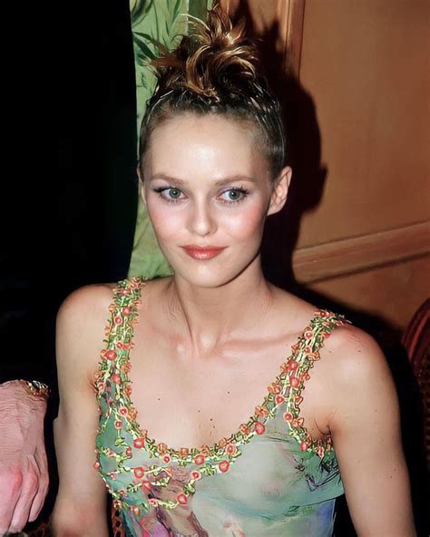 Vanessa Paradis On Instagram Vanessa At The Premiere Of Une Chance