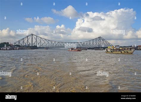 Howrah Bridge Or Rabindra Setu Over Hooghly River Kolkata West Bengal