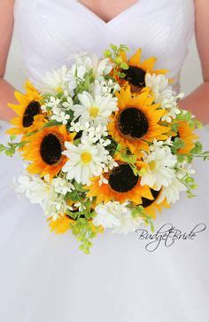 70 Best Daisy Wedding Centerpieces Ideas Wedding Sunflower Themed