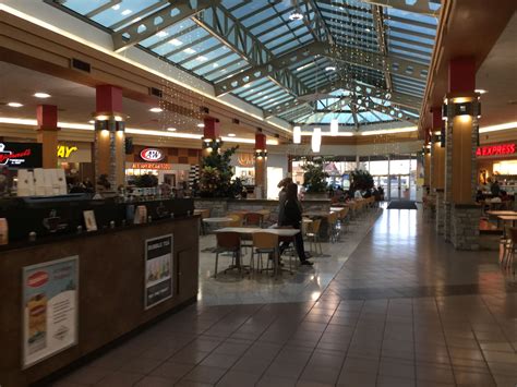 A stylish food court has officially opened up in the amazing brentwood mall, and it truly is one to check out. Food court