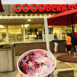 Whit's frozen custard of world of golf offers our community a taste of happiness! Best Frozen Custard Near Me - February 2021: Find Nearby ...