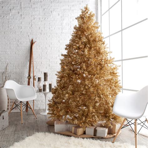 White is always a great theme because it is the color of snow, a symbol that winter has arrived. Classic Champagne Gold Full Pre-lit Christmas Tree ...