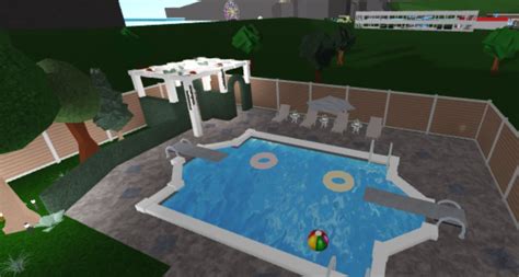 I love the sims especially without the wickedwhims mod. Bloxburg Back Garden Ideas - Garden Design Ideas