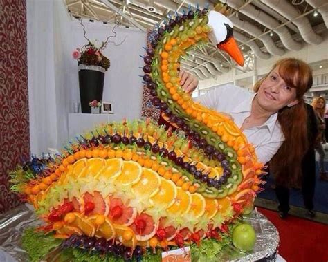 Pretty Cool Idea For A Fancy Way To Presenting Your Fruit Lart Du