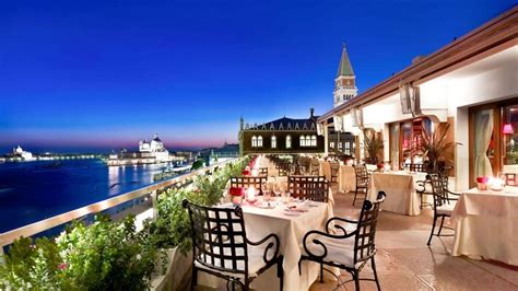 15 Romantic Things To Do In Venice For Beautiful Memories